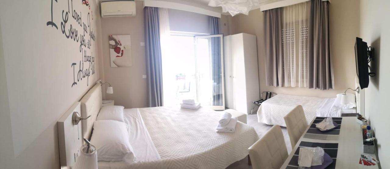 Athena Charming Rooms 타오르미나 외부 사진