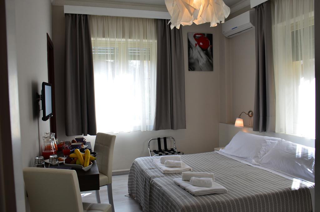 Athena Charming Rooms 타오르미나 외부 사진