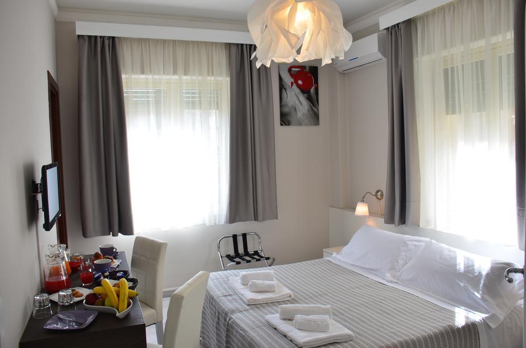 Athena Charming Rooms 타오르미나 외부 사진